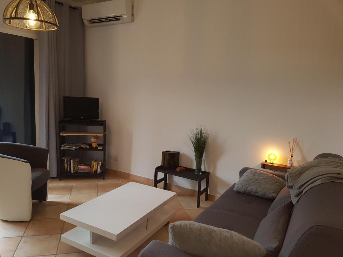 Loft Dans Cadre De Verdure Ceyreste Esterno foto